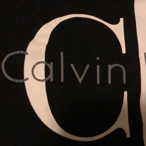 Calvin Klein black t-shirt - Picture 2 of 3